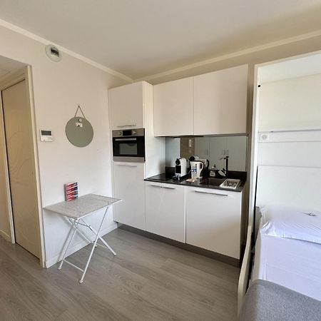 Aparthotel Riviera Nice Cote D'Azur - Old Town - Studio Ac - Sea View - 50M Promenade Des Anglais- La Maison Linda Buitenkant foto